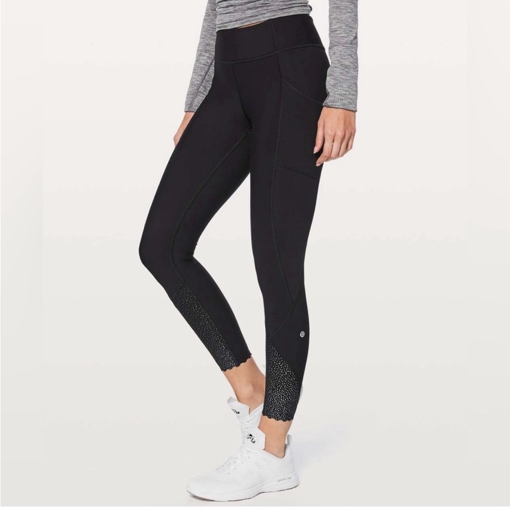 Black Lululemon leggings
